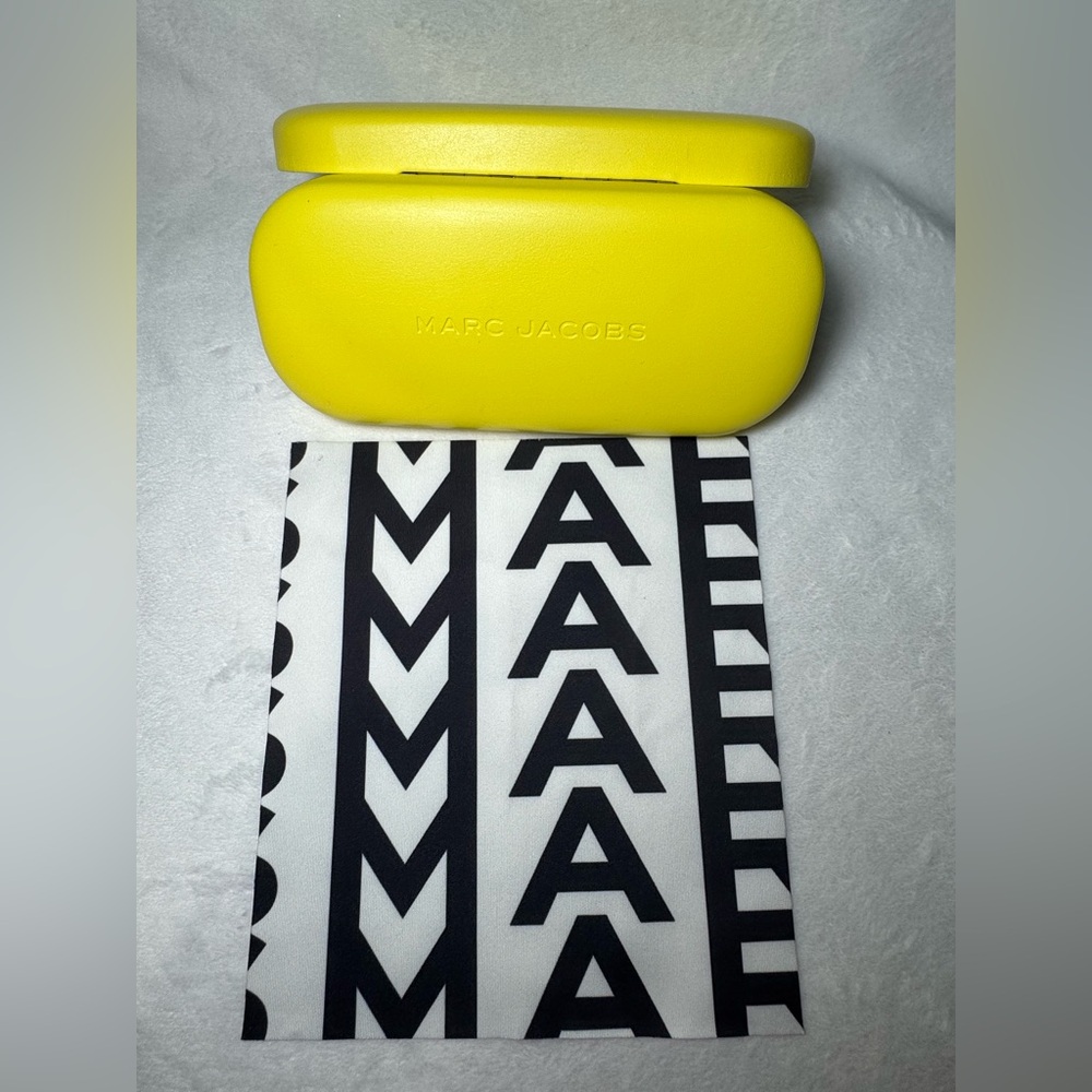 Marc Jacobs Vibrant Yellow Eyewear Case + cleaning cloth+ 1 FREE small dust Bag